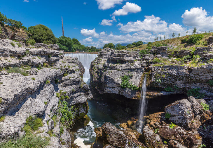 Obrazek posiada pusty atrybut alt; plik o nazwie Cijevna-things-to-do-in-podgorica-montenegro.jpg.pagespeed.ce_.WzTGo81sTB.jpg