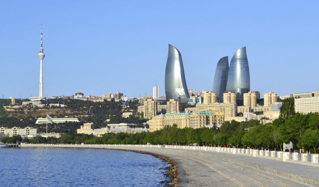 Obrazek posiada pusty atrybut alt; plik o nazwie Baku-Azerbaijan-1024x600.jpg