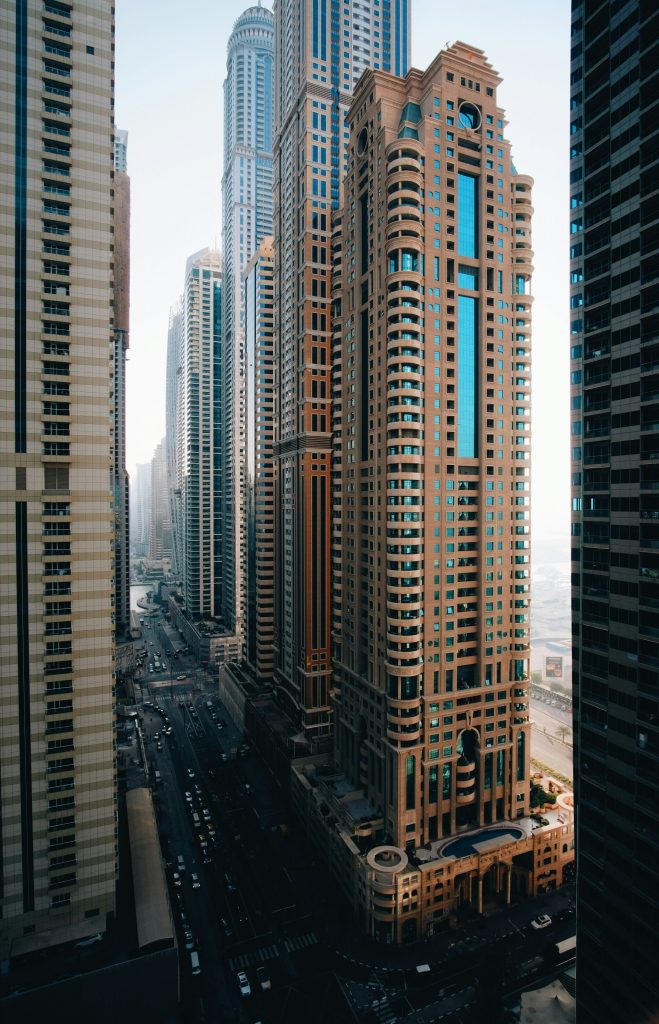 wiezowce-przy-dubai-marina