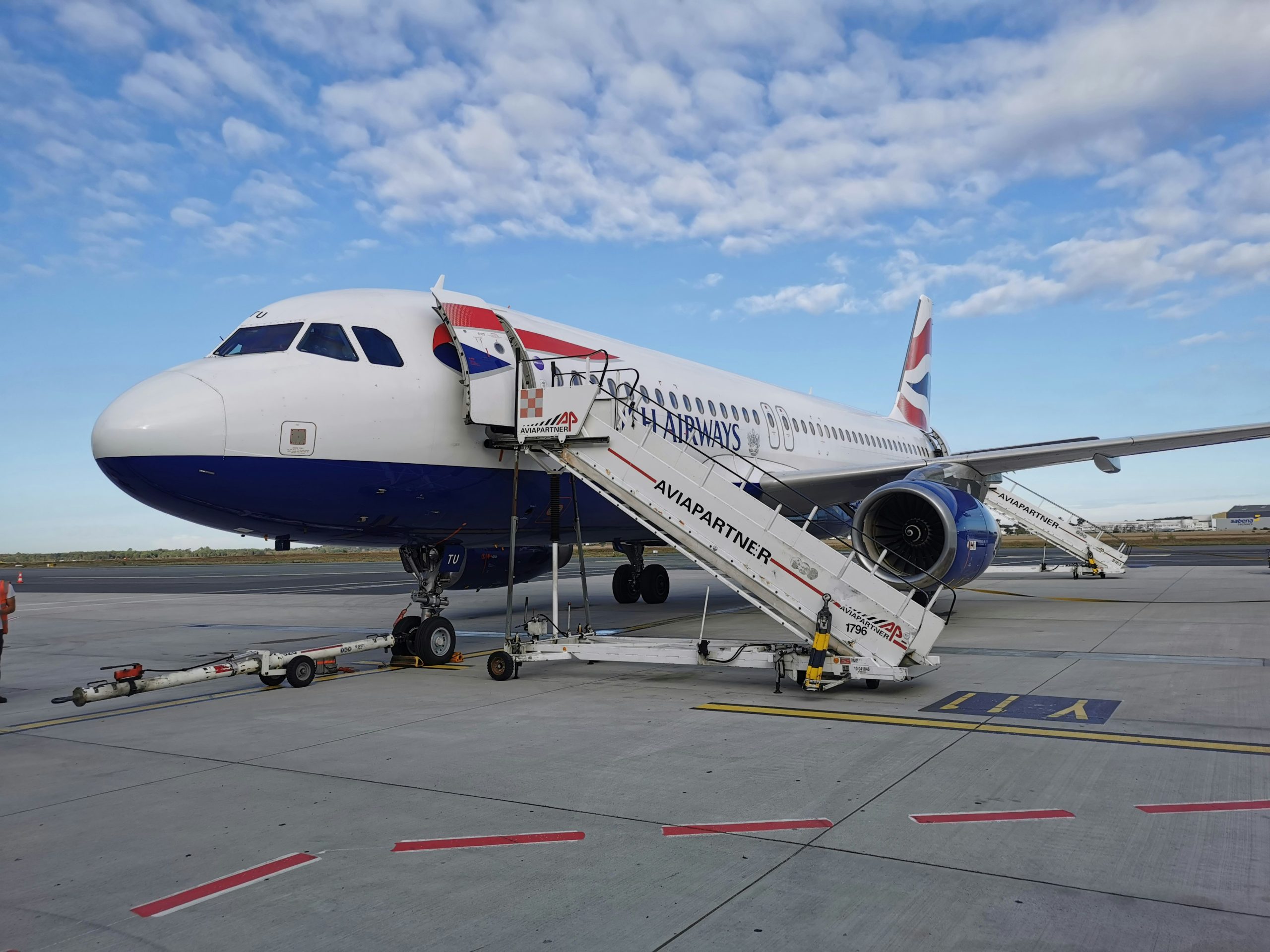 british airways rezygnuje z lunchow na pokladzie. zastapia je sniadanie