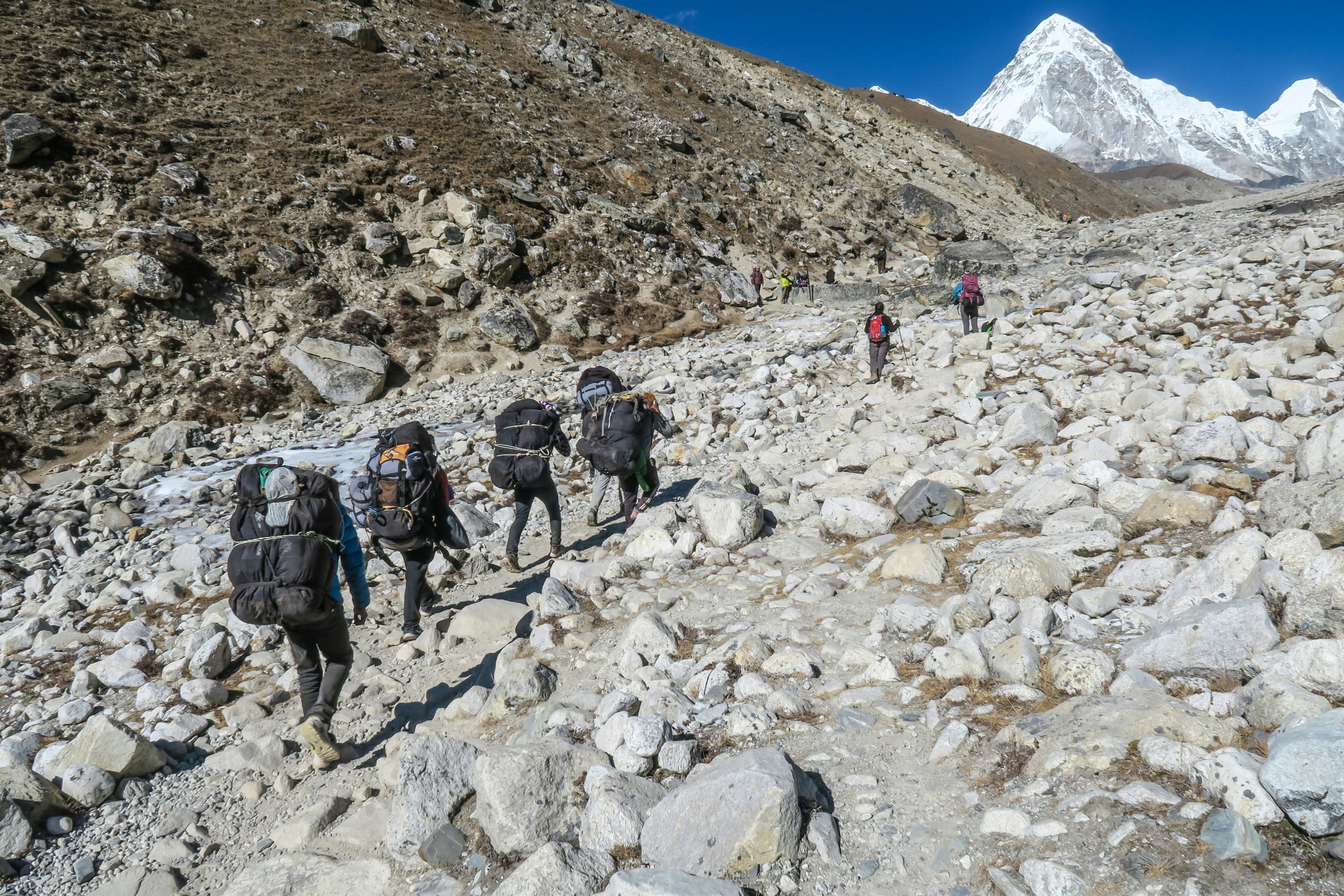 nepal-podnosi-ceny-za-wejscie-na-mount-everest