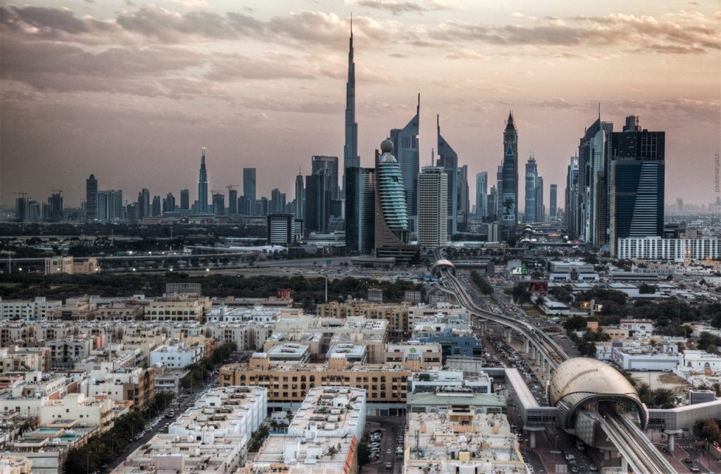 zarobki-budowlancow-w-dubaju