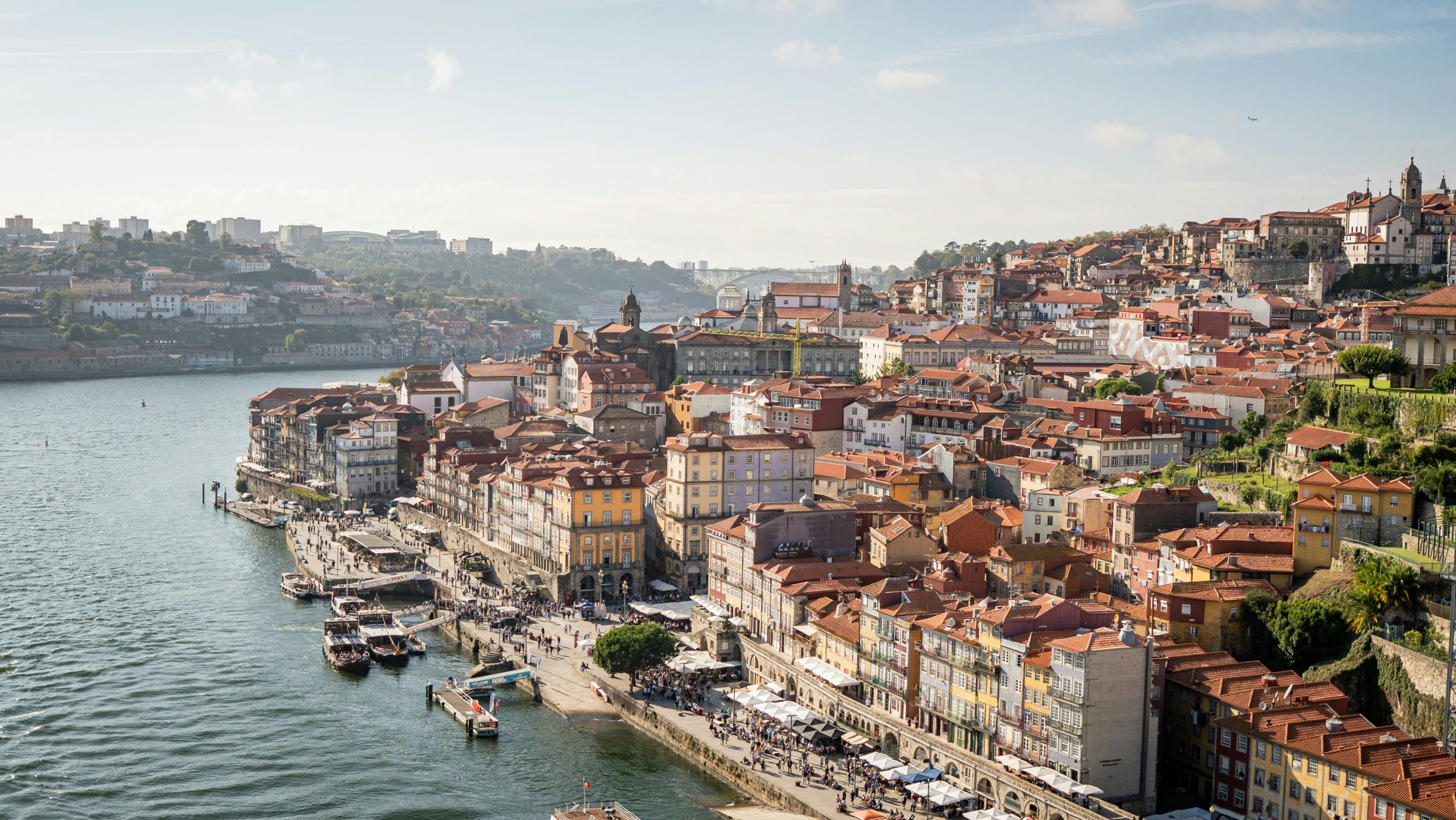LOT uruchomił połączenie do Porto